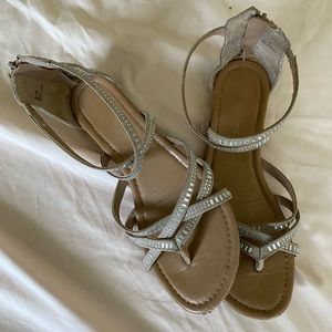 Women’s Size 8 Well Worn Strappy Sandals